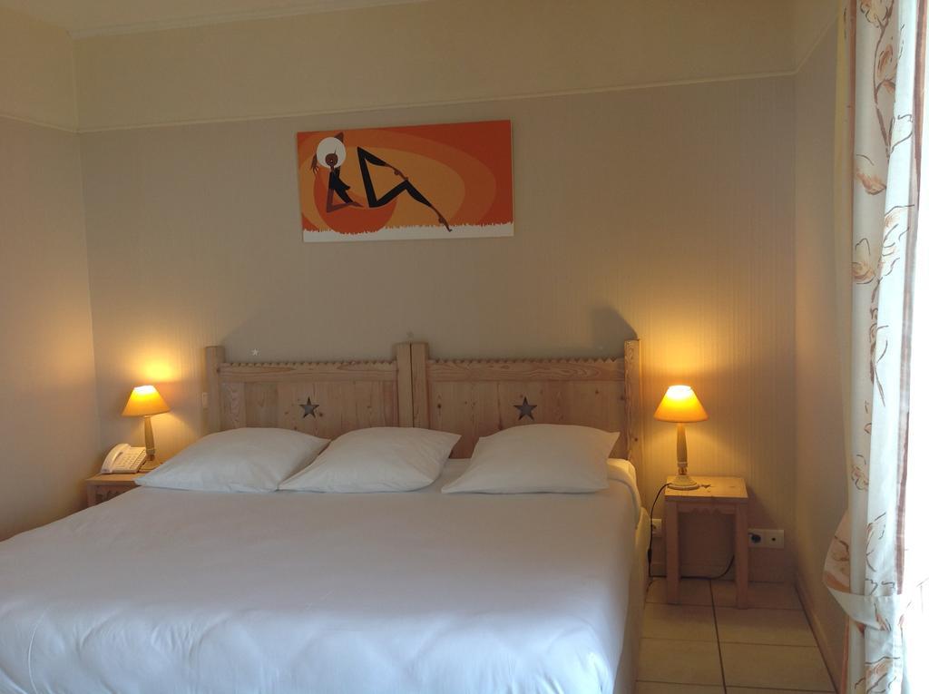 Hotel L'Oasis Évian-les-Bains Camera foto