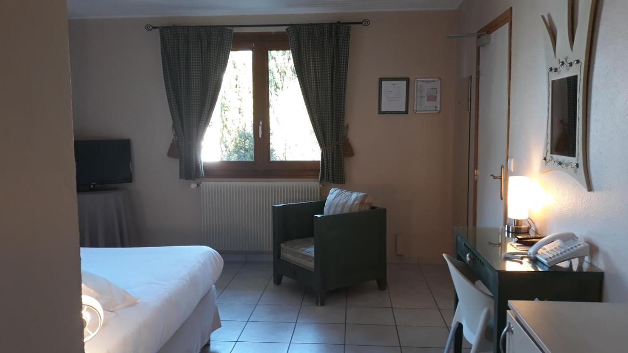 Hotel L'Oasis Évian-les-Bains Esterno foto
